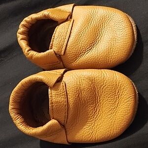 Bird Rock Baby Brown Leather Moccasins Size 6.5 Slip In With Elastic Stretch